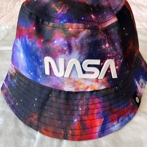NASA boys youth hat. Never worn and in great condition.